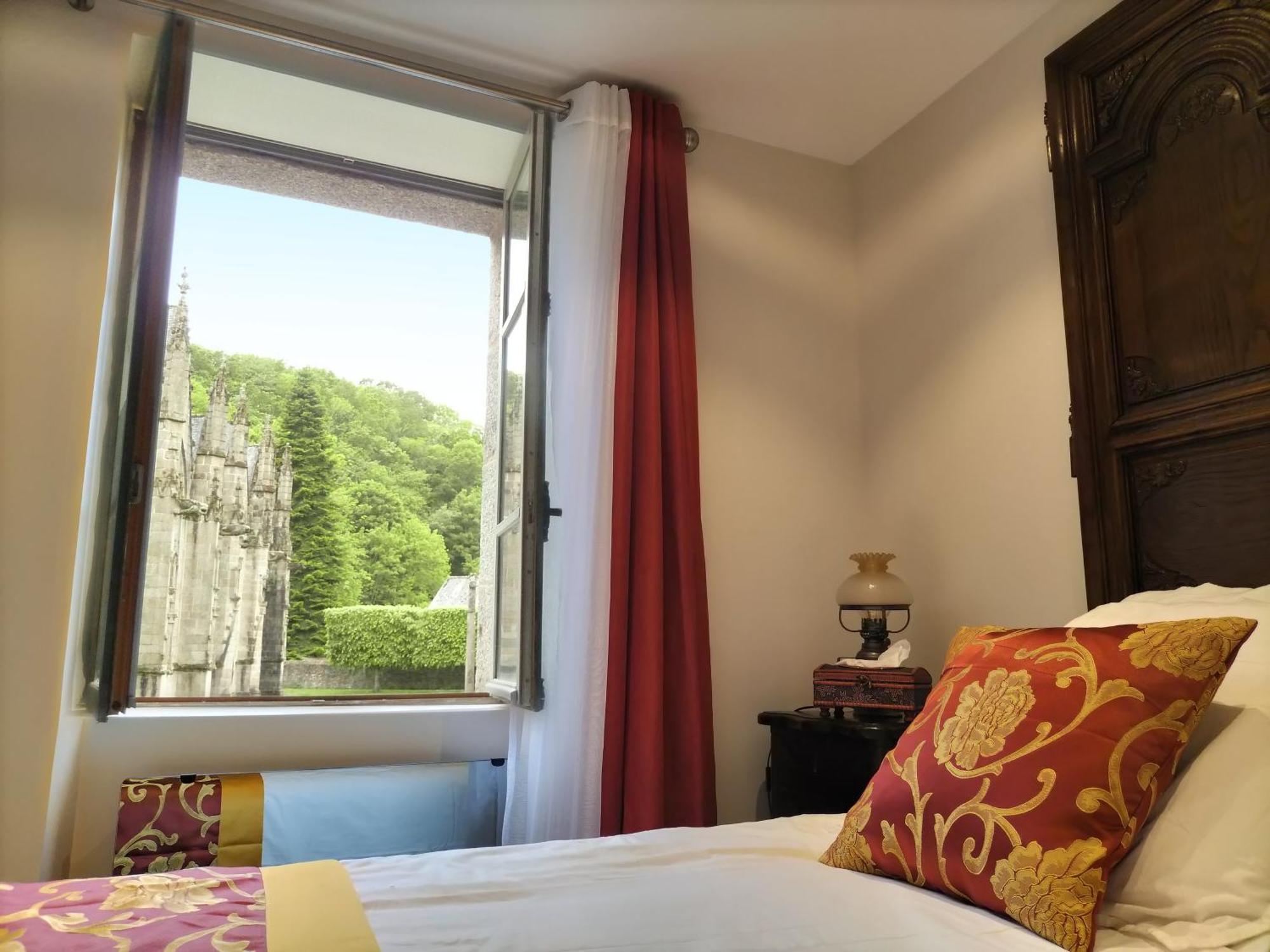 L'Escapade Medievale Fougeres Ngoại thất bức ảnh